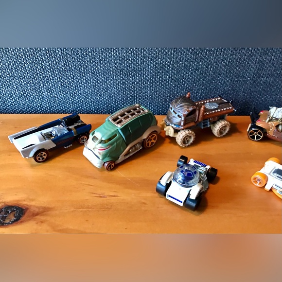 Lot MATTEL Star Wars Character Cars Movie Theme Toy Vehicles Trucks Cars Merch - Picture 10 of 15